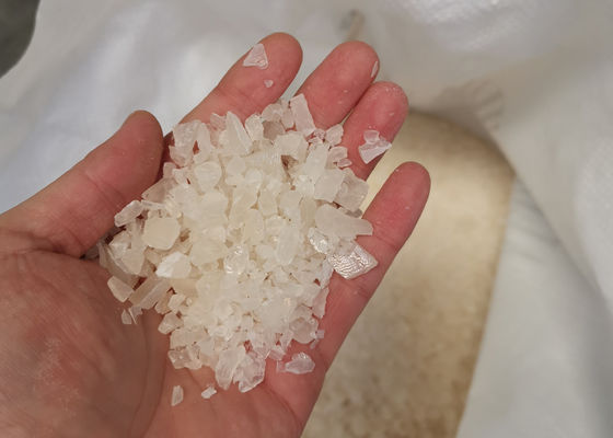 Καλή τιμή Χημικά σταθερά σκόνη/χοντρά κομμάτια θειικού άλατος αλουμινίου για τη διαλυτότητα νερού σε απευθείας σύνδεση